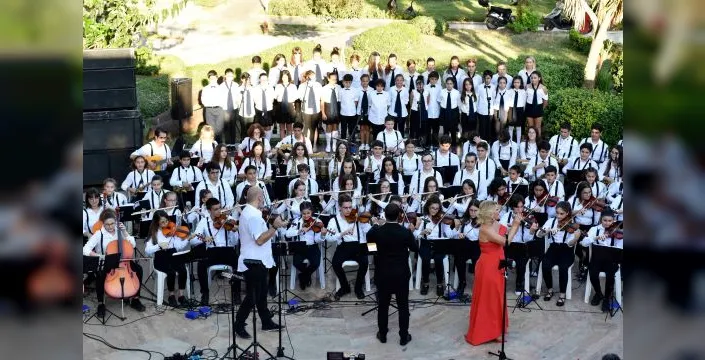 Muratpaşa Belediyesi genç koro seçmeleri düzenliyor