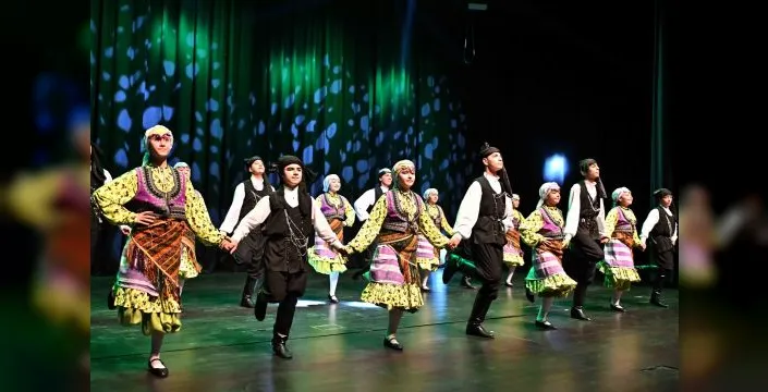Muratpaşa'da koro ve dansçılar için seçmeler yapılacak