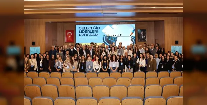 Nilüfer'de geleceğin liderleri programı başladı