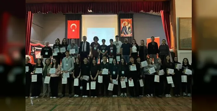 Nilüfer Fen Lisesi çevre bilgi yarışmasında birinci oldu