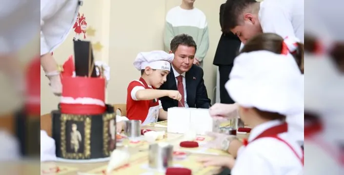 Osmangazi'de Cumhuriyet coşkusu kreşlerde yaşandı
