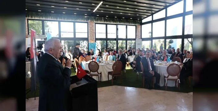 Özdemir muhtarlara doğayı koruma çağrısı yaptı