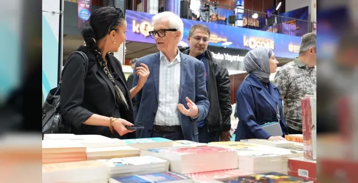 Roger Crowley Kocaeli Kitap Fuarı'nı övdü