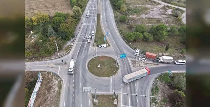 Sakarya'da karanlık kavşaklar aydınlatılıyor