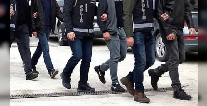 Sermaye piyasasında 5 kişi gözaltına alındı