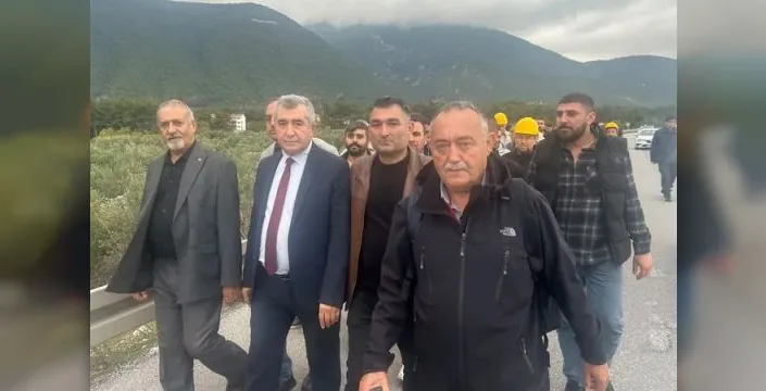 Soma’da jandarma engeli aşılınca madenciler yürüdü