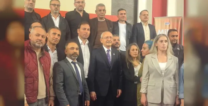 Staj ve çıraklık mağdurları CHP'yi ziyaret etti