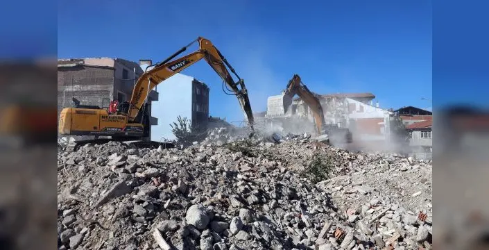 Tığcılar kentsel dönüşümünde bir ayda 45 yapı yıkıldı