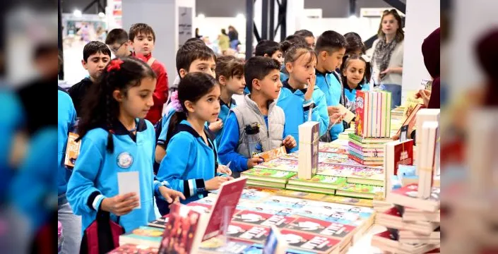 Yazarlar Malatya’da bilinçli okur kitlesine dikkat çekti