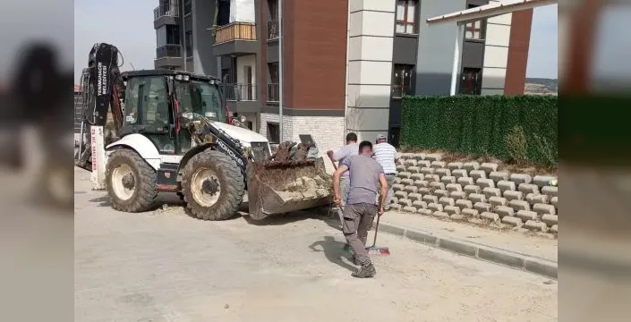 Yenimuhacir'de doğalgaz hattı sonrası yol onarımları başladı