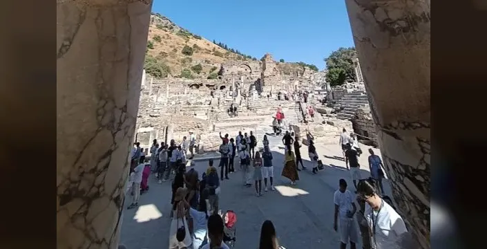Yerli turist harcaması arttı, seyahat sayısı azaldı